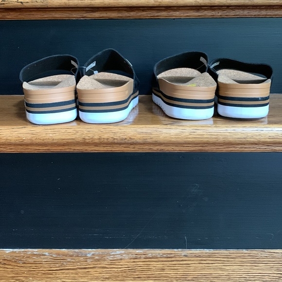 Reef ladies sandals, black.  ms - Picture 3 of 5